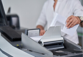 Sonstige-Dienstleistungen-Inhalt-Posteingang-ausgang